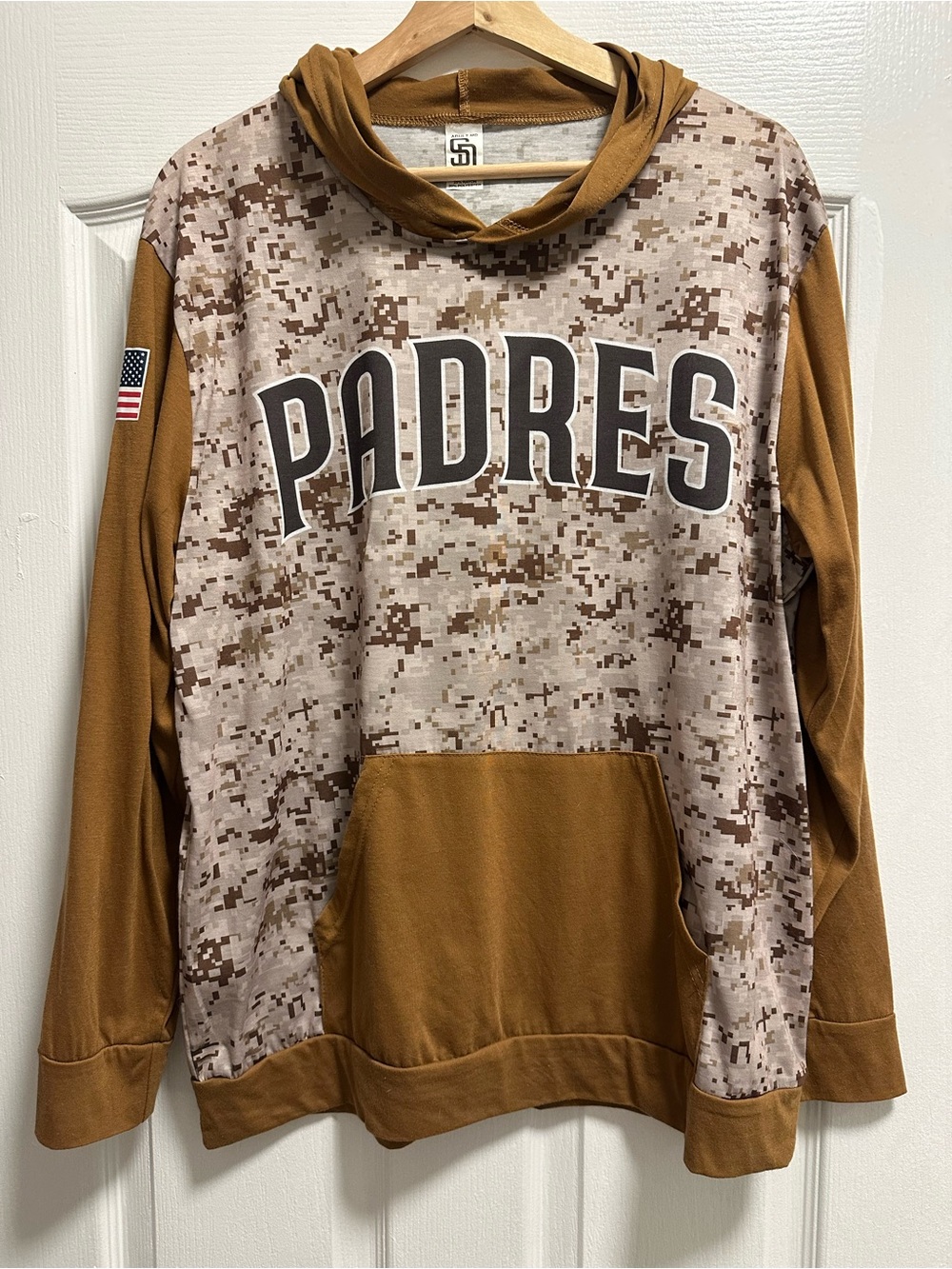 San Diego Padres Military Night Hoodie M